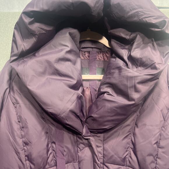Tahari Down Puffer Coat Shawl Collar Quilted Zipper & Snap Purple Size M (READ) - Picture 7 of 12
